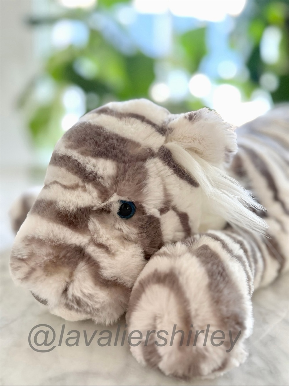 Jellycat Sacha Snow Tiger Size Large NWT Authentic VHTF
